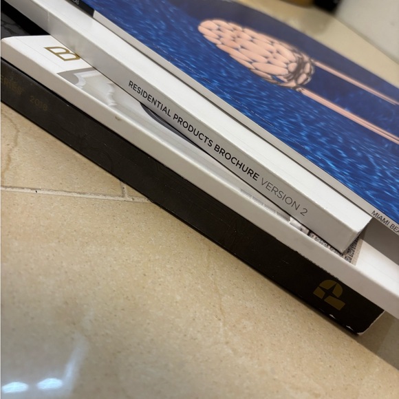 Assorted Design Catalogs Set - Picture 4 of 4